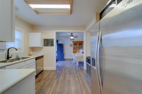 Villa ou maison à vendre à Largo, Floride: 6 chambres, 242.66 m2 № 1904123 - photo 12