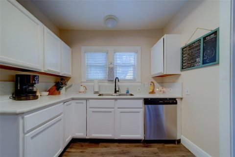 Villa ou maison à vendre à Largo, Floride: 6 chambres, 242.66 m2 № 1904123 - photo 10