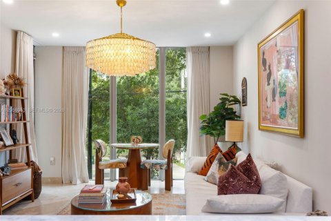 Condominio en venta en Miami, Florida, 2 dormitorios, 88.54 m2 № 2244439 - foto 2
