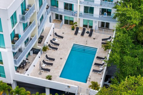 Condominio en venta en Miami, Florida, 2 dormitorios, 88.54 m2 № 2244439 - foto 23
