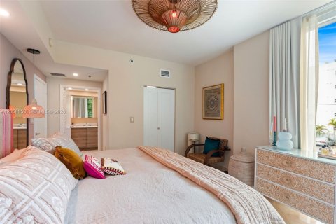 Condominio en venta en Miami, Florida, 2 dormitorios, 88.54 m2 № 2244439 - foto 10