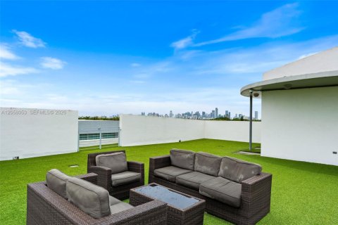 Condominio en venta en Miami, Florida, 2 dormitorios, 88.54 m2 № 2244439 - foto 19