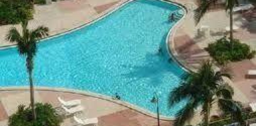 Condo in Sunny Isles Beach, Florida, 2 bedrooms № 1174257
