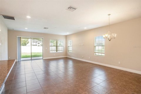 House in Brandon, Florida 4 bedrooms, 239.97 sq.m. № 1900086 - photo 5
