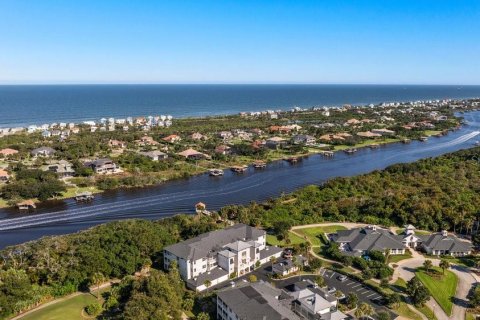 Condominio en venta en Palm Coast, Florida, 3 dormitorios, 201.32 m2 № 2091579 - foto 3