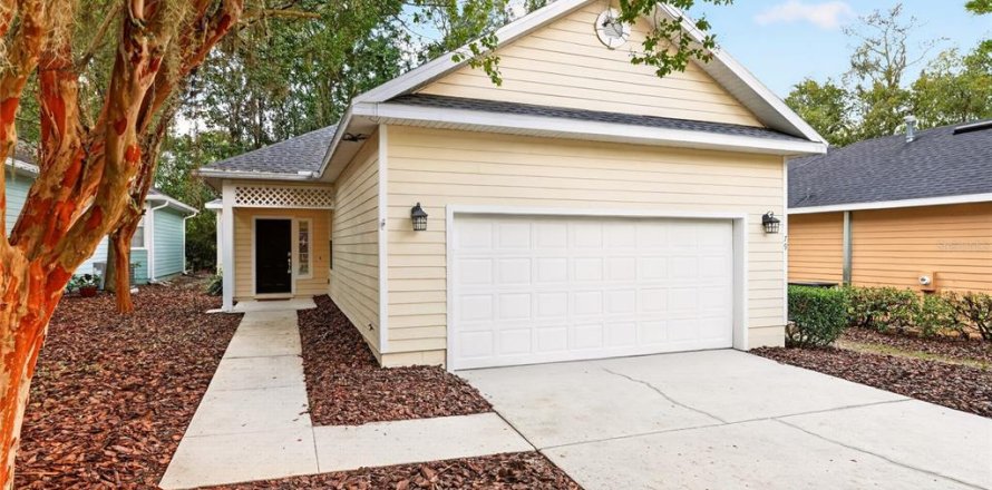 Condo à Gainesville, Floride, 3 chambres  № 2398283