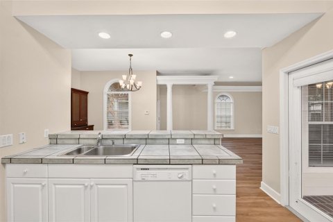 Copropriété à vendre à Gainesville, Floride: 3 chambres, 162.76 m2 № 2398283 - photo 12