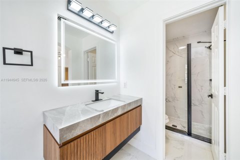 Townhouse in Hollywood, Florida 3 bedrooms, 149.02 sq.m. № 2001742 - photo 12