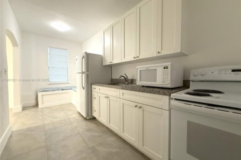 Appartement à louer à Miami, Floride: 37.16 m2 № 1891387 - photo 7