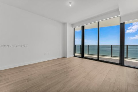 Condo in Pompano Beach, Florida, 3 bedrooms  № 2068944 - photo 28