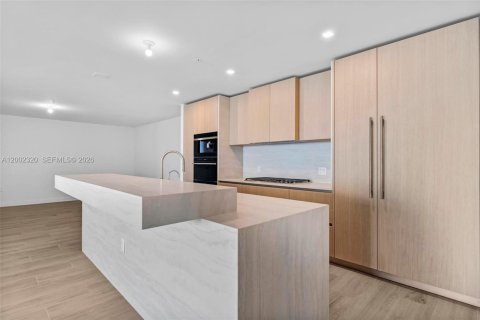 Condo in Pompano Beach, Florida, 3 bedrooms  № 2068944 - photo 18