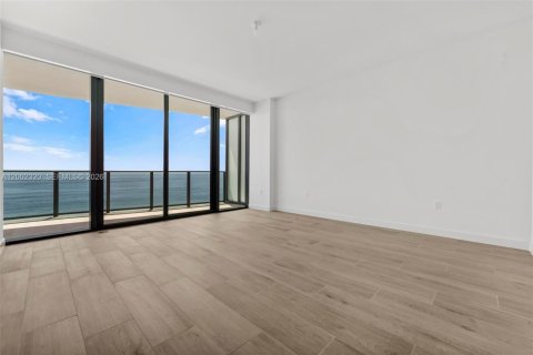 Condo in Pompano Beach, Florida, 3 bedrooms  № 2068944 - photo 23