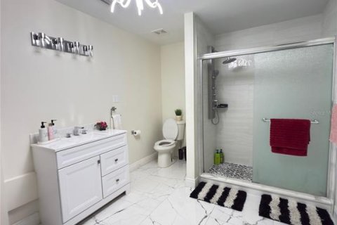 House in Tampa, Florida 3 bedrooms, 215.44 sq.m. № 1733211 - photo 10