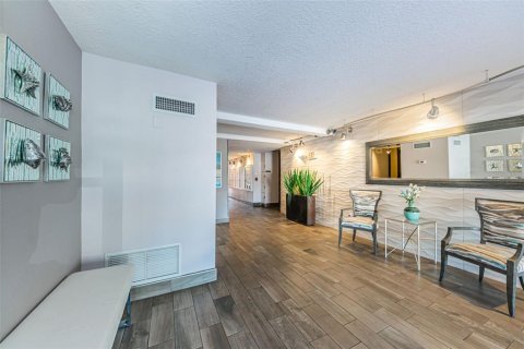 Copropriété à vendre à Clearwater, Floride: 1 chambre, 63.17 m2 № 2097068 - photo 12