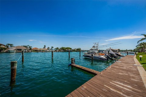 Copropriété à vendre à Clearwater, Floride: 1 chambre, 63.17 m2 № 2097068 - photo 24