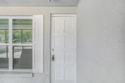 House in Tarpon Springs, Florida 3 bedrooms, 137.59 sq.m. № 1795189 - photo 7