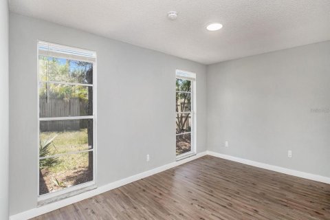 House in Tarpon Springs, Florida 3 bedrooms, 137.59 sq.m. № 1795189 - photo 18