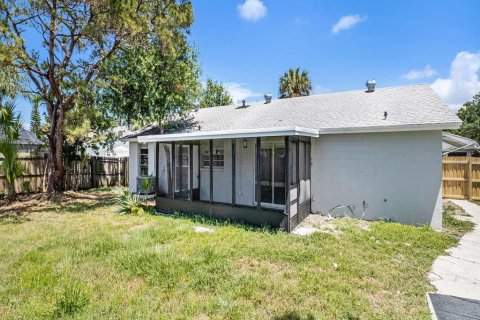 House in Tarpon Springs, Florida 3 bedrooms, 137.59 sq.m. № 1795189 - photo 20