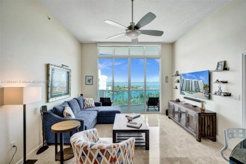 Condo in North Bay Village, Florida, 2 bedrooms  № 1871949 - photo 9