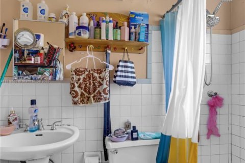 Immobilier commercial à vendre à Miami, Floride: 133.41 m2 № 1940194 - photo 6