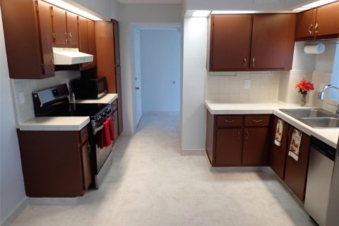 Condo à Oakland Park, Floride, 2 chambres  № 2357494