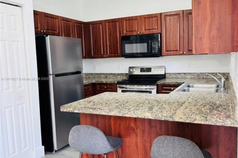 Copropriété à louer à Homestead, Floride: 3 chambres, 110.93 m2 № 1967983 - photo 5