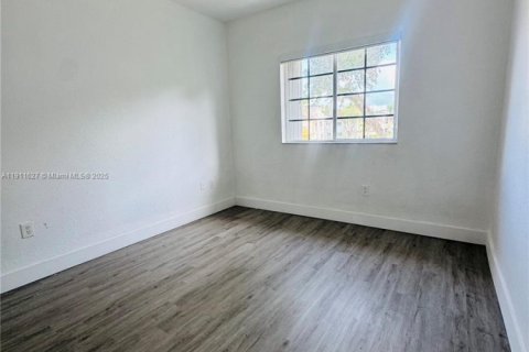 Copropriété à louer à Homestead, Floride: 3 chambres, 110.93 m2 № 1967983 - photo 9