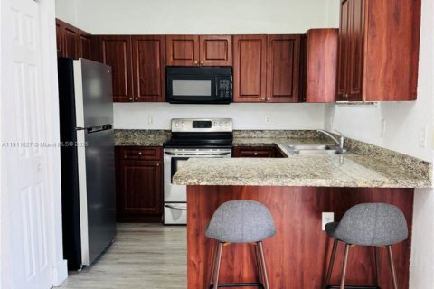 Copropriété à louer à Homestead, Floride: 3 chambres, 110.93 m2 № 1967983 - photo 4