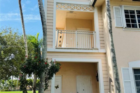 Copropriété à louer à Homestead, Floride: 3 chambres, 110.93 m2 № 1967983 - photo 1