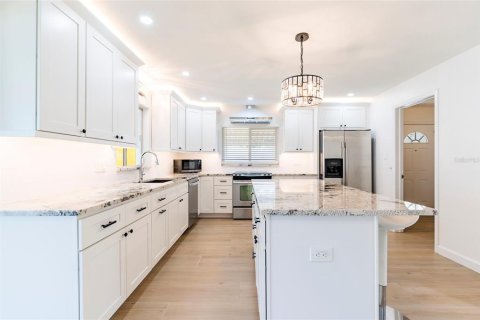 Casa en venta en Saint Petersburg, Florida, 2 dormitorios, 136.1 m2 № 1602236 - foto 13