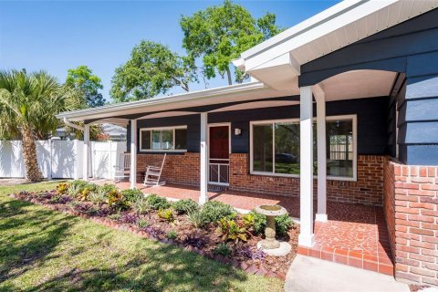 Casa en venta en Saint Petersburg, Florida, 2 dormitorios, 136.1 m2 № 1602236 - foto 5