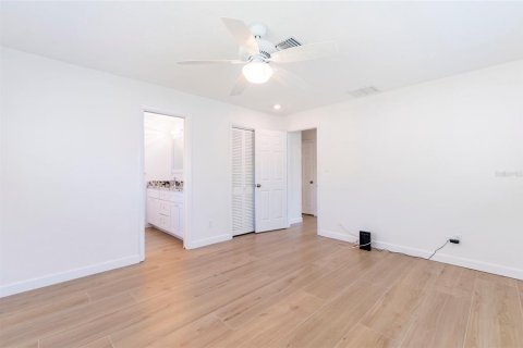Casa en venta en Saint Petersburg, Florida, 2 dormitorios, 136.1 m2 № 1602236 - foto 27