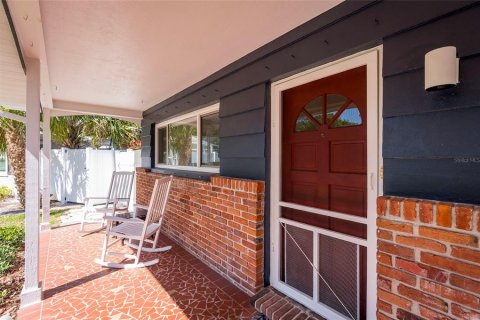 Casa en venta en Saint Petersburg, Florida, 2 dormitorios, 136.1 m2 № 1602236 - foto 6
