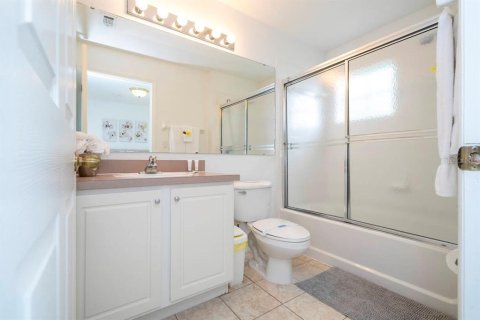 Adosado en venta en Kissimmee, Florida, 3 dormitorios, 119.94 m2 № 2215407 - foto 17