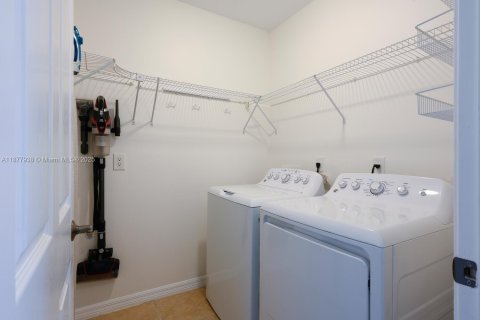 Снять в аренду кондоминиум в Палм-Бич-Гарденс, Флорида 2 спальни, 106.28м2, № 1923130 - фото 20