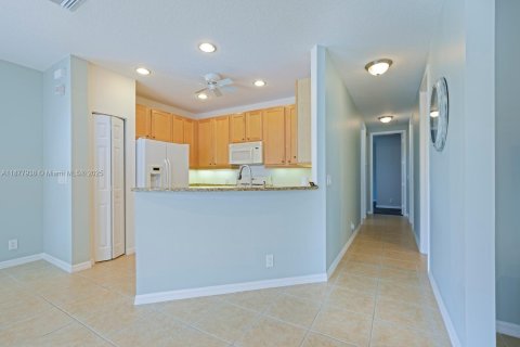 Снять в аренду кондоминиум в Палм-Бич-Гарденс, Флорида 2 спальни, 106.28м2, № 1923130 - фото 11