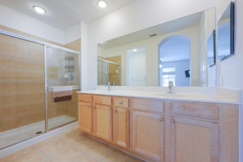 Снять в аренду кондоминиум в Палм-Бич-Гарденс, Флорида 2 спальни, 106.28м2, № 1923130 - фото 18