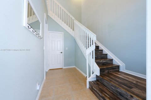 Снять в аренду кондоминиум в Палм-Бич-Гарденс, Флорида 2 спальни, 106.28м2, № 1923130 - фото 3