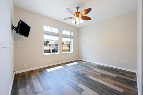 Снять в аренду кондоминиум в Палм-Бич-Гарденс, Флорида 2 спальни, 106.28м2, № 1923130 - фото 19