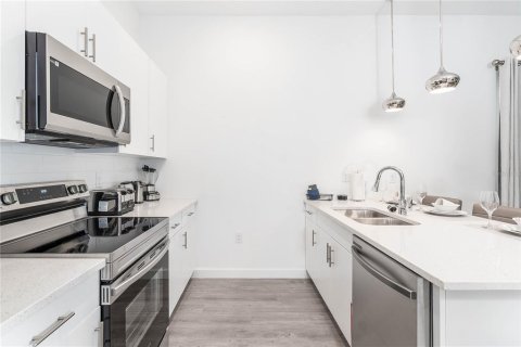 Touwnhouse à louer à Davenport, Floride: 5 chambres, 187.66 m2 № 2408233 - photo 7