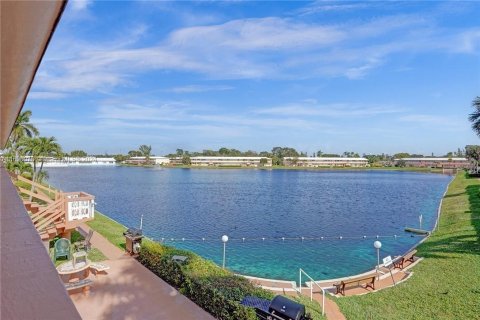 Condominio en venta en Hallandale Beach, Florida, 2 dormitorios, 78.78 m2 № 1865255 - foto 23