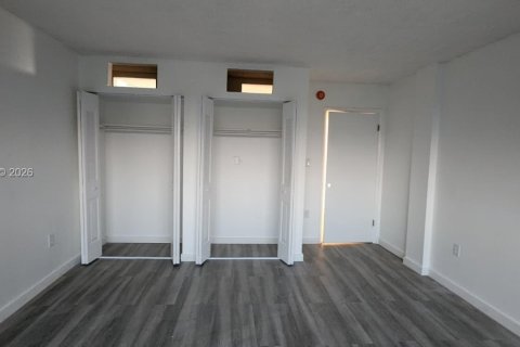Copropriété à louer à Hialeah, Floride: 1 chambre, 39.86 m2 № 2085602 - photo 4