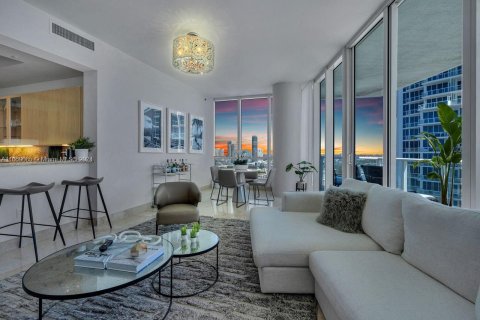 Condominio en venta en Miami Beach, Florida, 2 dormitorios, 148.18 m2 № 1874468 - foto 3