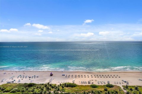 Condominio en venta en Miami Beach, Florida, 2 dormitorios, 148.18 m2 № 1874468 - foto 12