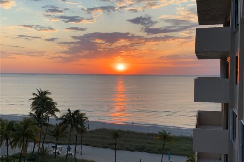 Condominio en venta en Fort Lauderdale, Florida, 3 dormitorios, 130.06 m2 № 1068495 - foto 1