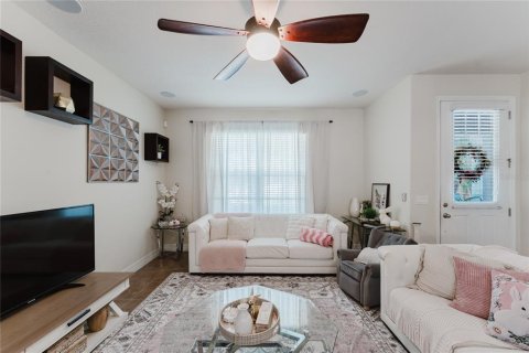 Casa en venta en Orlando, Florida, 4 dormitorios, 222.04 m2 № 1602452 - foto 7