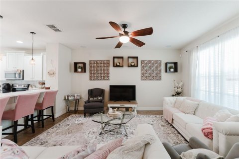 Casa en venta en Orlando, Florida, 4 dormitorios, 222.04 m2 № 1602452 - foto 9