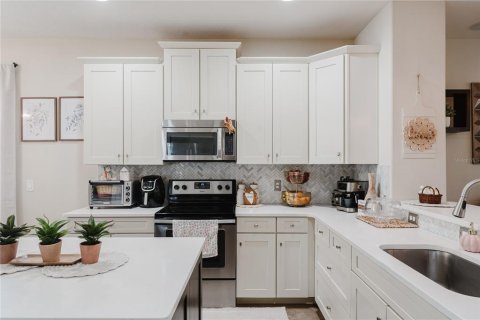 Casa en venta en Orlando, Florida, 4 dormitorios, 222.04 m2 № 1602452 - foto 15