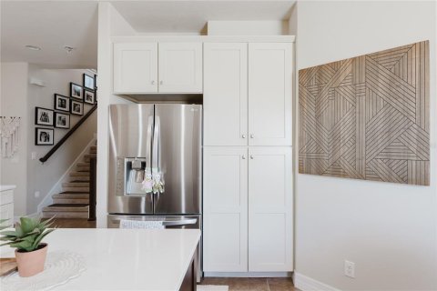 Casa en venta en Orlando, Florida, 4 dormitorios, 222.04 m2 № 1602452 - foto 22