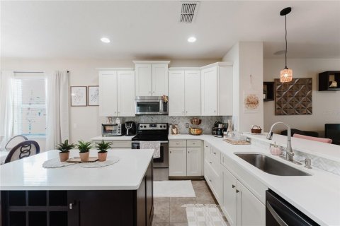 Casa en venta en Orlando, Florida, 4 dormitorios, 222.04 m2 № 1602452 - foto 14